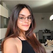 Doy clases particulares de primero de primaria a segundo de bachillerato. Tengo facilidad con los idiomas y con todo lo relacionado con la historia